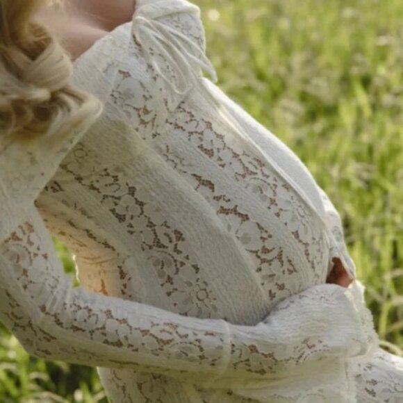 Super Pretty White Lace Maternity Dress - Picture 2 of 4